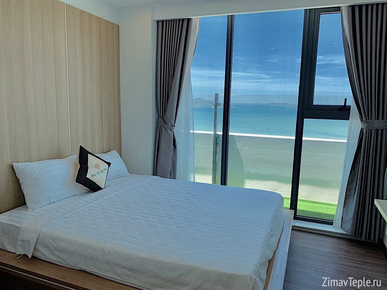 Вторая спальня с видом на море